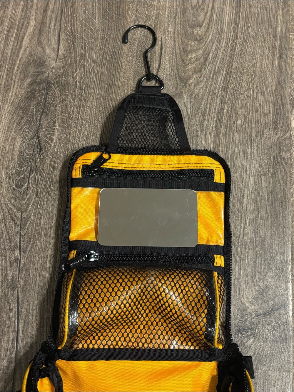 L.L. Bean Personal Organizer Bag Traveler Family Toiletry Bag Yellow Size Small - Picture 6 of 13